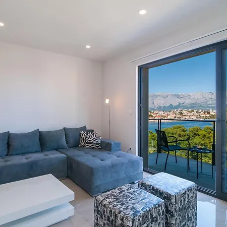 Apartman Front In
